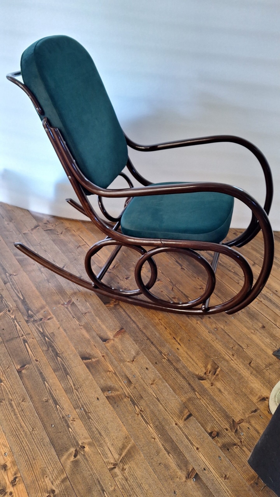 Renovace houpacího křesla Thonet - fotka 4 z 5