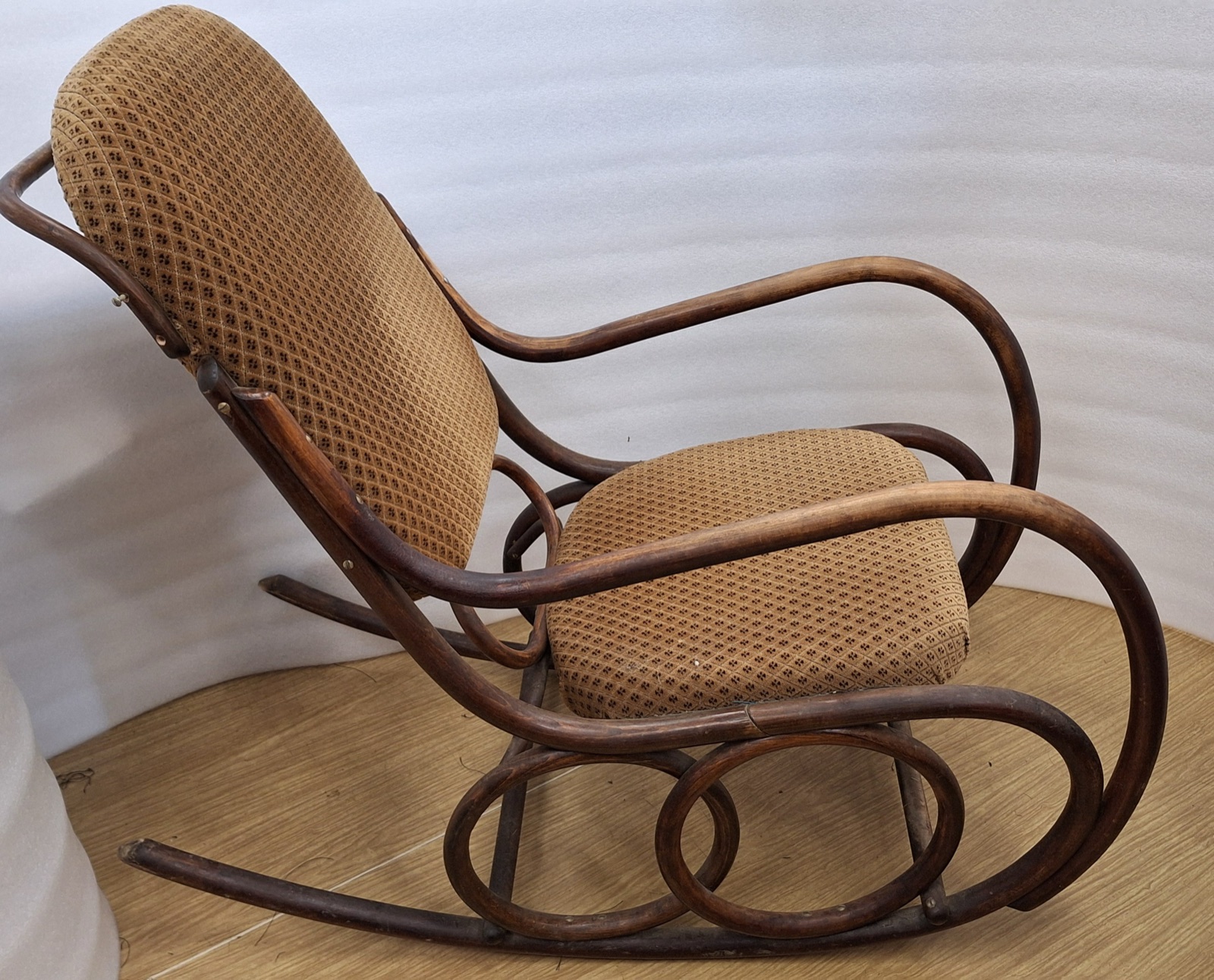 Renovace houpacího křesla Thonet - fotka 5 z 5