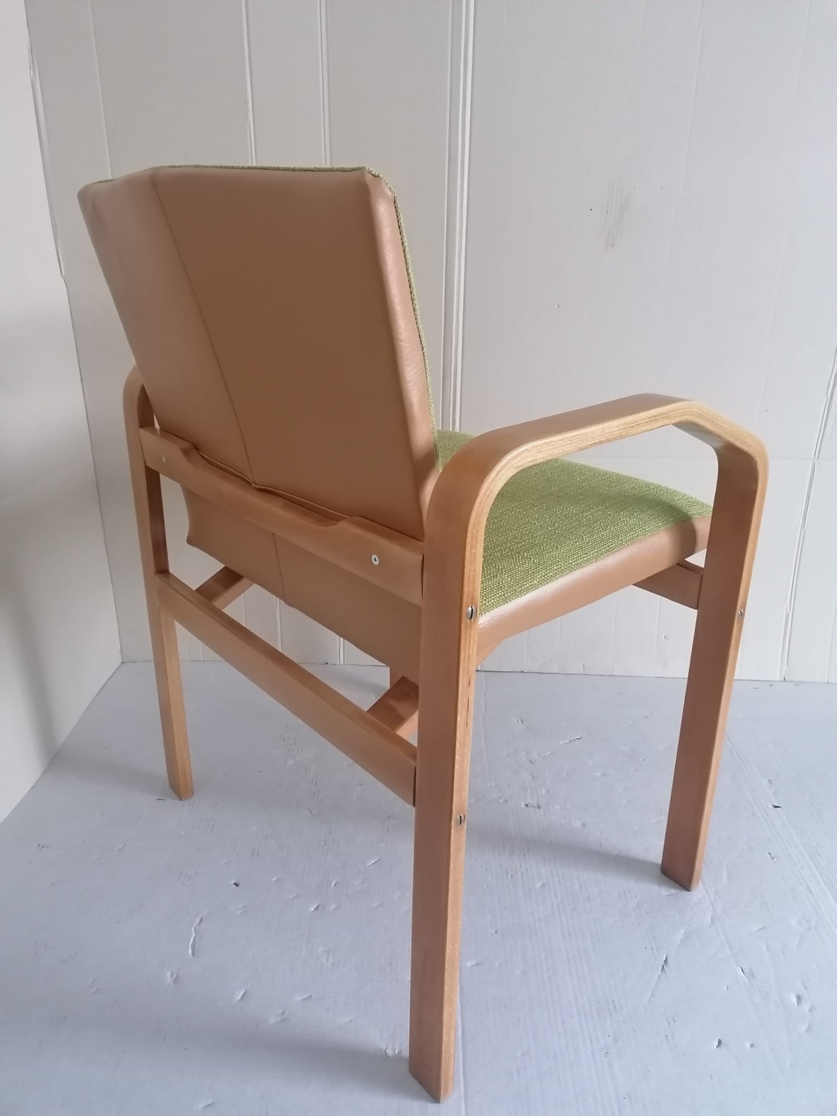 Renovace polstrované židle - fotka 3 z 3