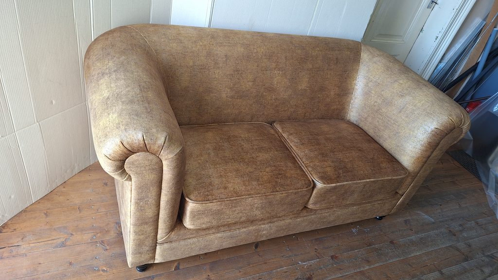 Přečalounění pohovky  1,5m délka dle požadavků zákazníka